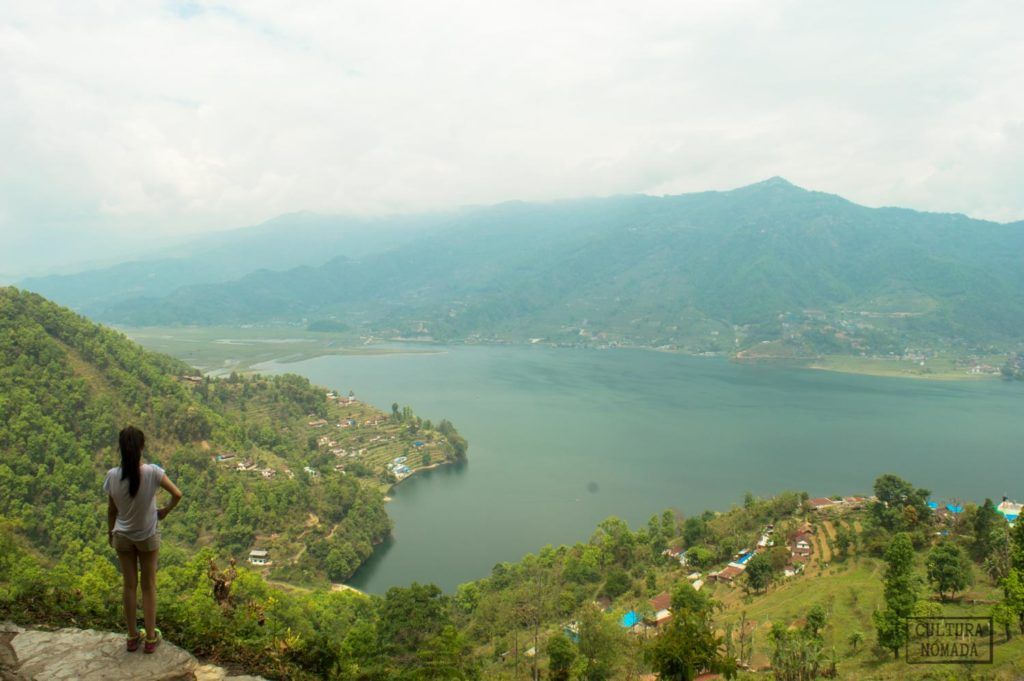 Las fantásticas vistas del lago Phewa, en Pokhara