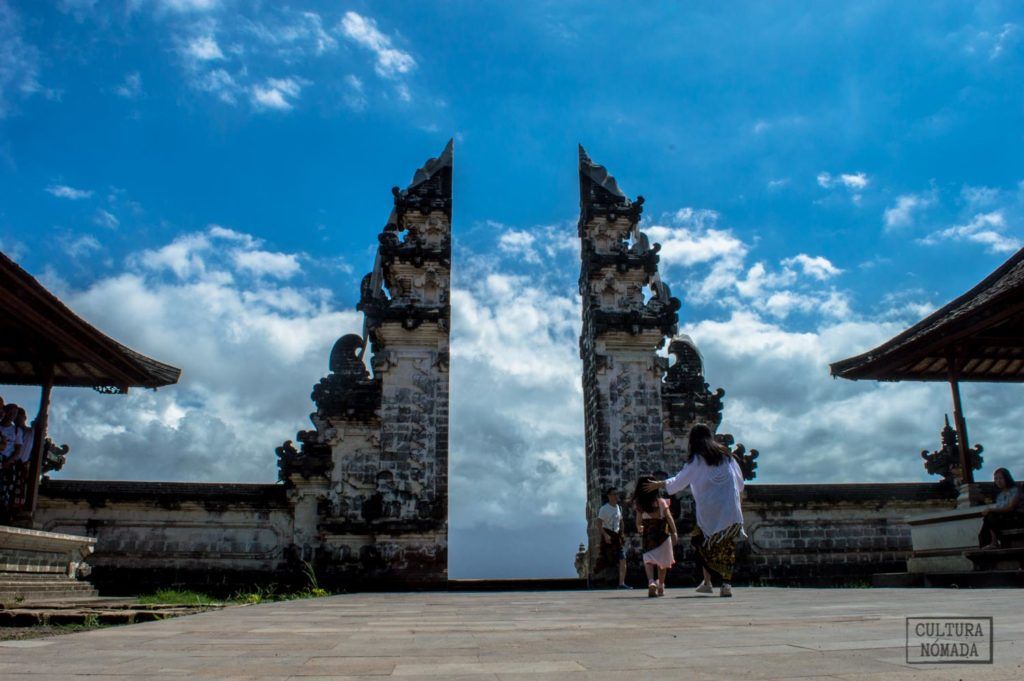 Las puertas del cielo en el templo de Lempuyang, en Bali