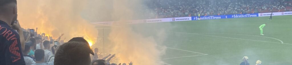 Un partido de fútbol en el Air Albania Stadium, en Tirana