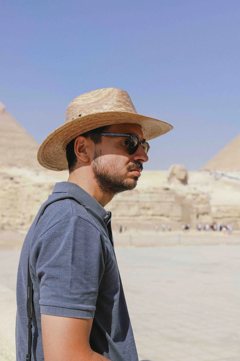 Cristofer Fernández Pérez en el desierto cultura nomada