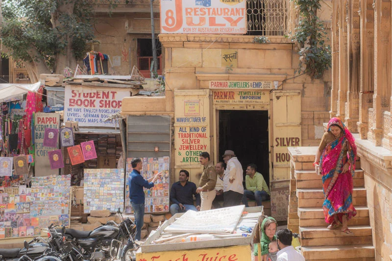 El fuerte de Jaisalmer está integrado en la rutina de la ciudad