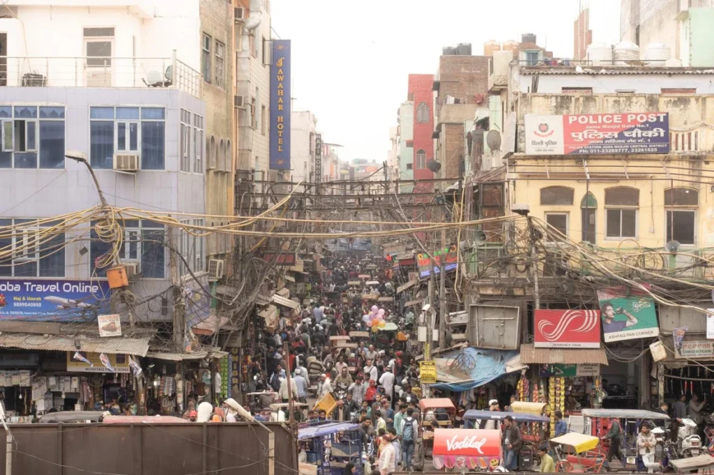 Una de las calles caóticas de Old Delhi, en Nueva Delhi, la capital de la India