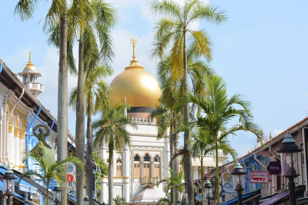 La mezquita Sultan en el barrio Kampong Glam de Singapur