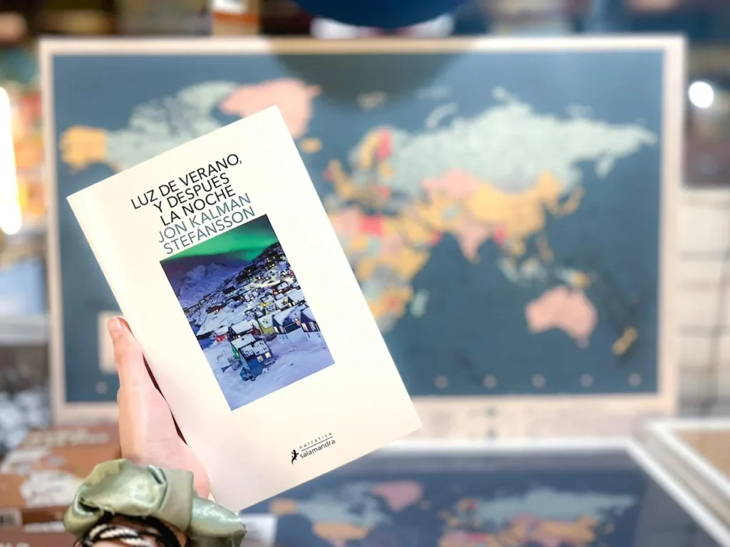 La portada del libro 'Luz de verano, y después la noche', de Jón Kalman Stefánsson
