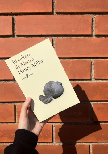 La portada del libro El coloso de Marusi de Henry Miller