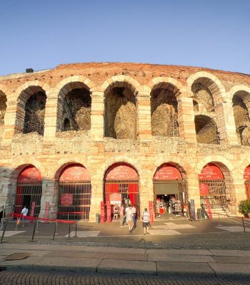 La Arena de Verano, un anfiteatro romano con capacidad para 20.000 personas -Viajar a Italia
