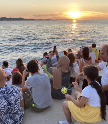 La puesta de sol de Zadar desde el Órgano de Mar